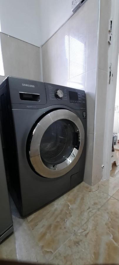 Stylish And Homey 3 Bedroom House With Free Parking & Wi-Fi Minworth Екстериор снимка